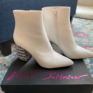 Sparkle White Booties